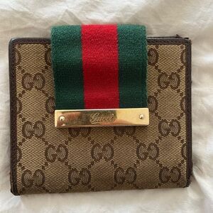 Vintage Gucci wallet